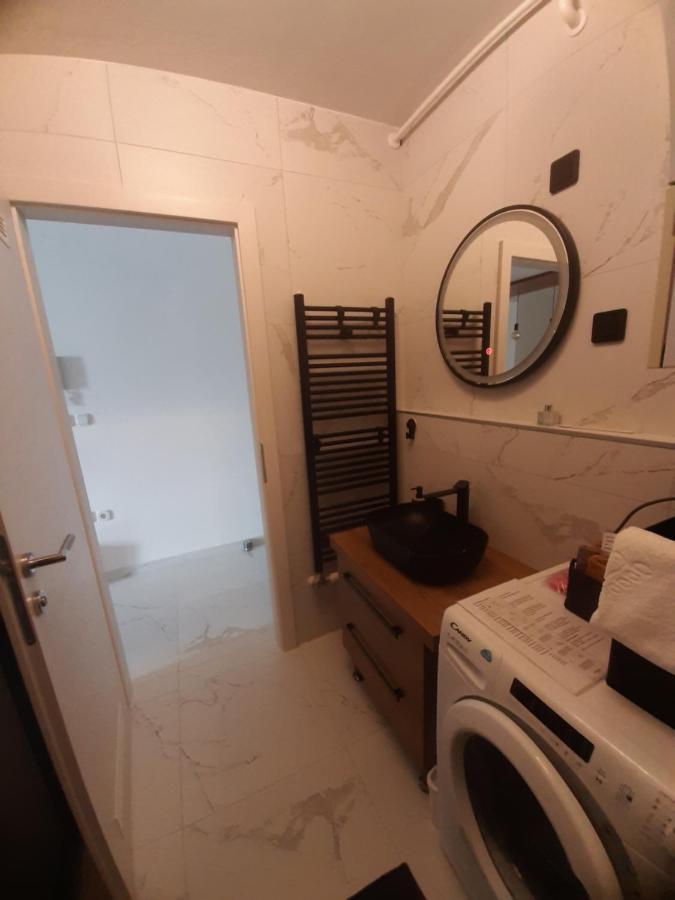 Apartment Relax With Infrared Sunshower Varaždin Eksteriør bilde